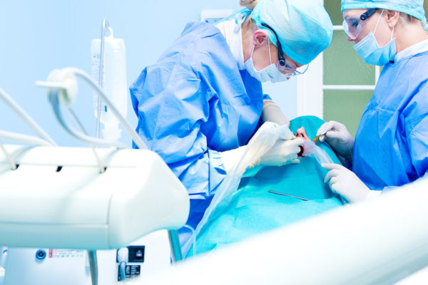 clinica-els-quinze-implantes-dentales